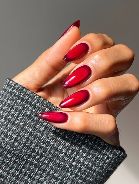 czerwone-paznokcie-inspiracje-modny-manicure-16