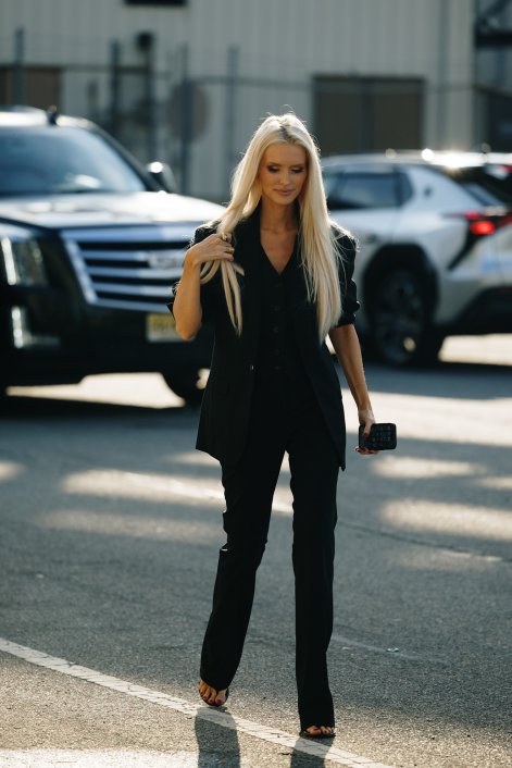 New York str S26 1223