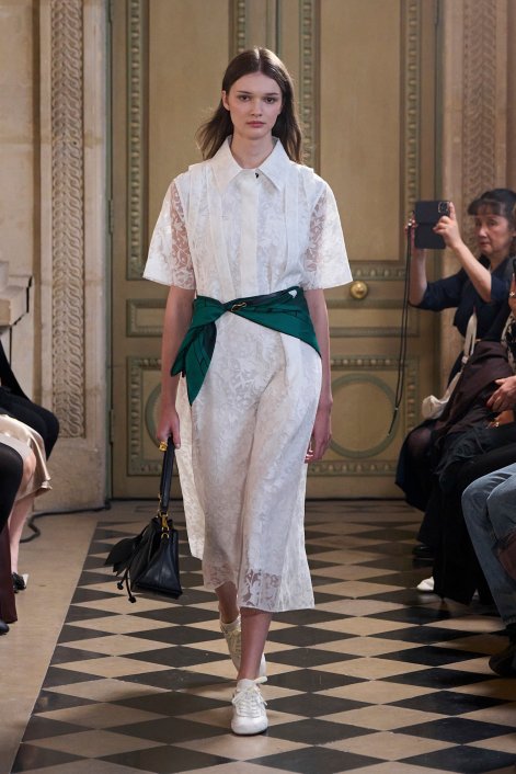 sukienki-koszulowe-trendy-wiosna-lato-2026-Nexy Co S26 010