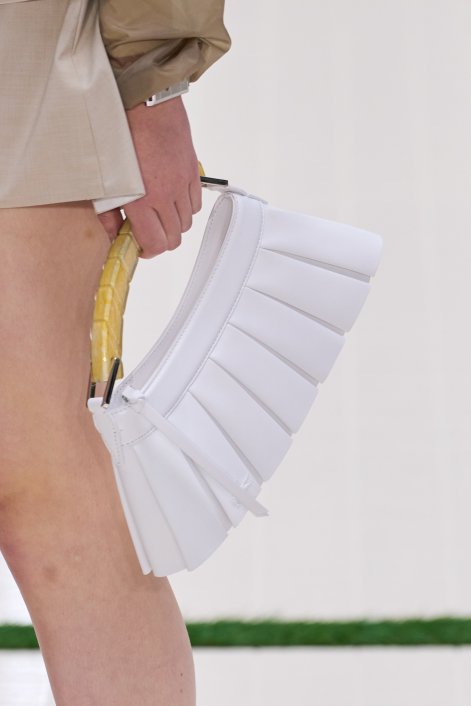 białe-torebki-trendy-wiosna-lato-2026-Lacoste clp S26 117