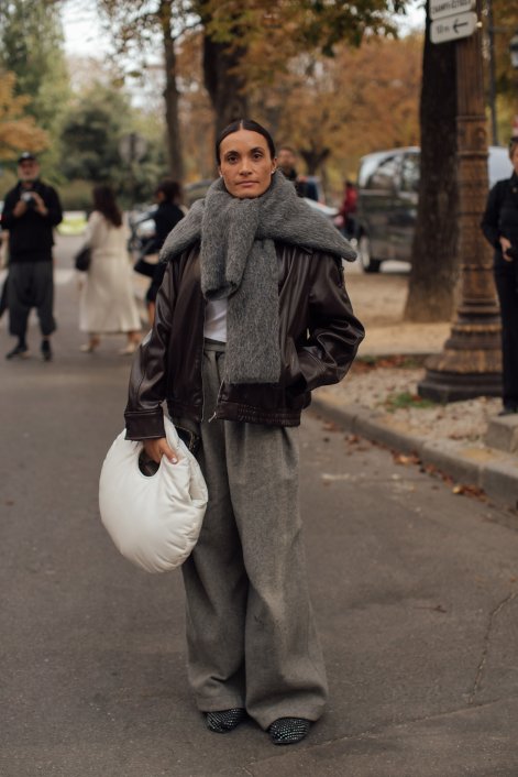 białe-torebki-trendy-wiosna-lato-2026-Paris str S26 1149