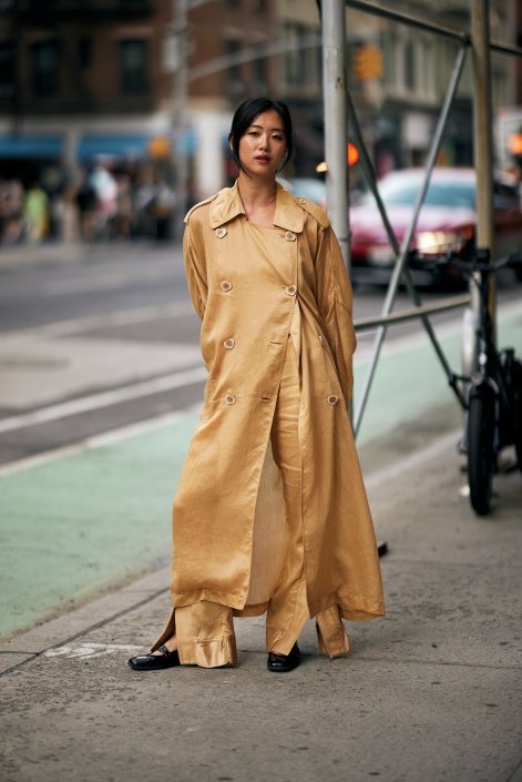 maxi-płaszcze-trendy-wiosna-lato-2026-New York str S26 1891