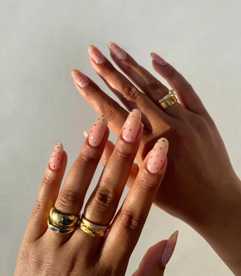 trendy-manicure-wiosna-2026-16