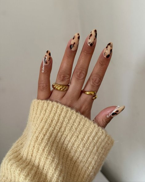 trendy-manicure-wiosna-2026-13