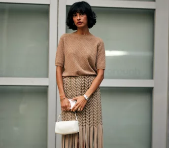 Wielki powrót frędzli. 27 stylowych zestawów nanbsp;wiosnę inbsp;lato 2026