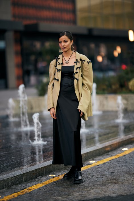 naszyjniki-na-rzemyku-trend-wiosna-lato-2026-Tashkent str S25 0209 (2)