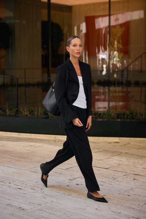 balerinki-modne-stylizacje-wiosna-lato-2026-New York str S25 1391