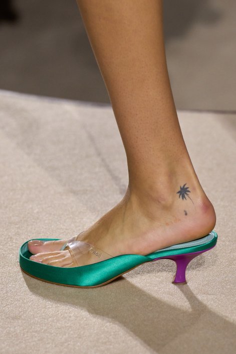 satynowe-buty-trend-wiosna-lato-2026-Chloe clp S26 078