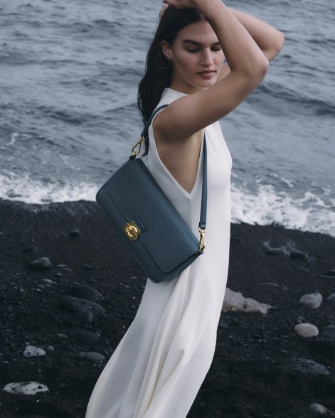 20251017_ADV_COCCINELLE_SS26_LOOK_11_3192 1