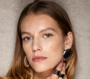 10 nowych zapachów nanbsp;wiosnę. Owocowe, rześkie inbsp;bardziej wieczorowe