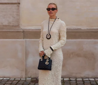 Biżuteria znbsp;lat 90. wraca. To jeden znbsp;najmodniejszych dodatków sezonu