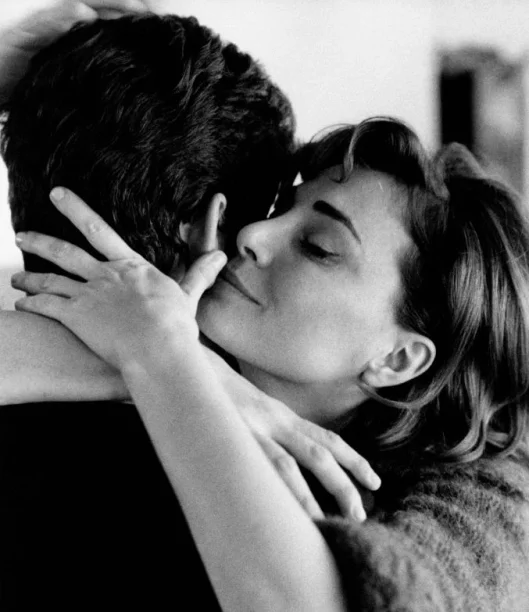 Czy on mnie jeszcze kocha? 8 sygnałów, ponbsp;których poznamy, że mężczyzna traci nami zainteresowanie