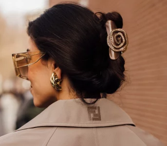 5 łatwych inbsp;stylowych fryzur znbsp;klamrą nanbsp;różne okazje