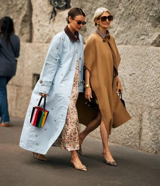 Najbardziej stylowe buty sezonu? Kontrowersyjny model znbsp;szafy babci wraca wnbsp;kolekcjach nanbsp;wiosnę