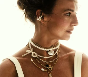 To nowy rozdział wnbsp;karierze Kasi Sokołowskiej. Reżyserka debiutuje jako kuratorka platformy biżuteryjnej