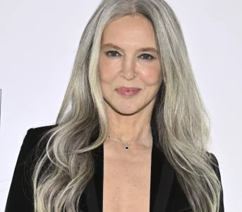 Dojrzałe kobiety już nie ścinają włosów. Nikt nie powie nam, że nie wypada