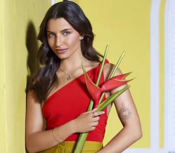 Apart nanbsp;wiosnę 2026. Nowa kampania znbsp;biżuteryjnymi inspiracjami