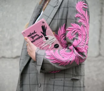 Jak pożyczać inbsp;kiedy oddawać rzeczy? Dobrze wychowani ludzie znają te zasady