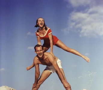 Neuroatypowi inbsp;miłość. Kochają mocniej, ale trudniej im to okazać? Psychoterapeutka wyjaśnia