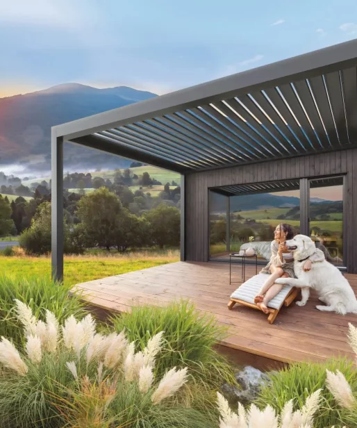 Architektura otwarta nanbsp;zieleń. Pergola to nowoczesny łącznik między domem anbsp;ogrodem