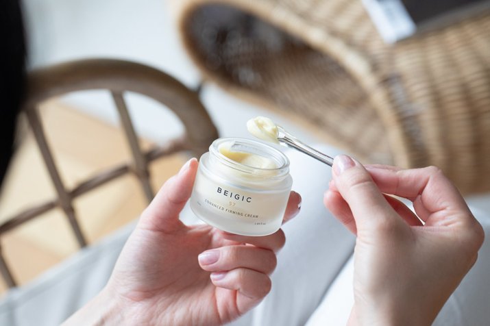 beigic-enhanced-firming-cream-krem-ujedrniajacy-do-twarzy-50-ml9