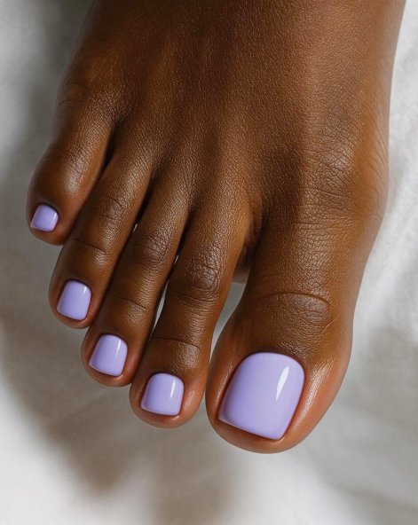 modny-pedicure-na-lato-2026-21