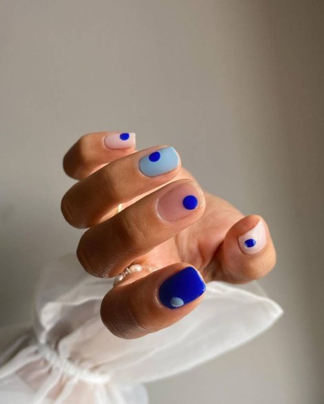 polka-dot-nails-inspiracje-na-lato-2026-34