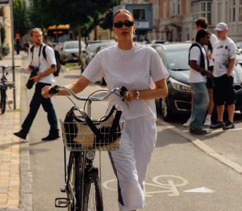 Z nadmiaru sezonowych trendów wybieram effortless chic. To sposób Skandynawek nanbsp;elegancję