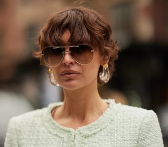 Naturalnie, kobieco, bez wysiłku. Tego lata wolimy soft styling odnbsp;perfekcyjnej fryzury