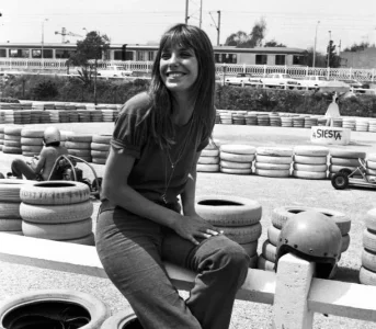 11 zasad stylu Jane Birkin, które nadal inspirują