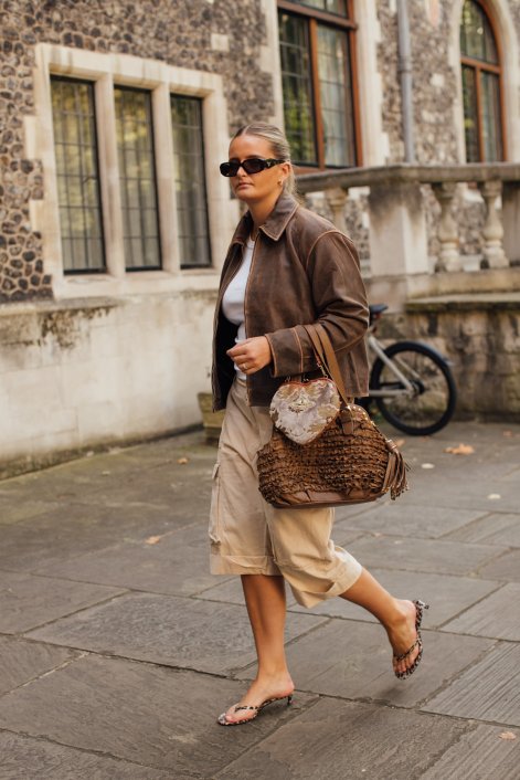 London str S25 0583