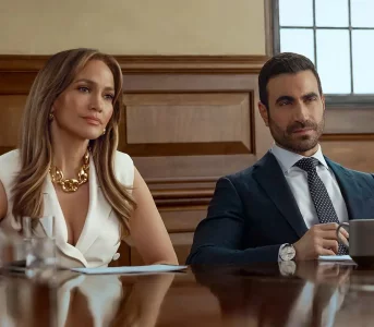 Biurowy romans kontra brytyjski humor. Wnbsp;tej komedii poznajemy zupełnie inną Jennifer Lopez