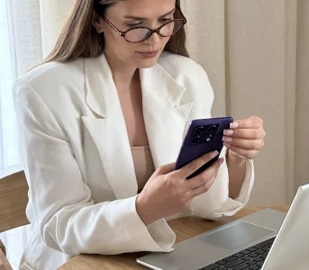 Smartfon staje się gwiazdą stylizacji. Motorola przedstawia najnowszą odsłonę kolekcji Brilliant Collection