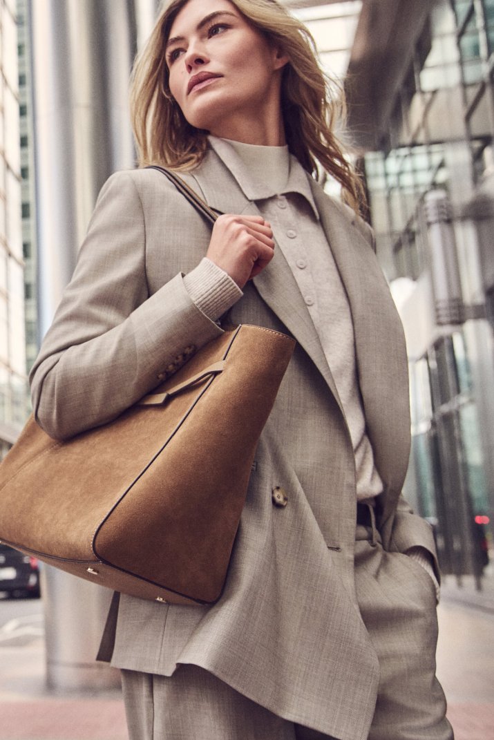 Fall_Winter_2026_BOSS_Global_Campaign_Grace_Elizabeth_Look2_2x3__image-mid-res