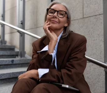 Technologia nie tylko dla młodych. Projekt „Aktywny Cyber Senior” aktywizuje inbsp;łączy pokolenia