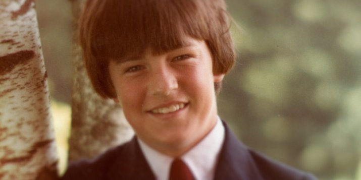 The_One_About_Matthew_Perry_n_S1_E1_00_15_08_06 (1)