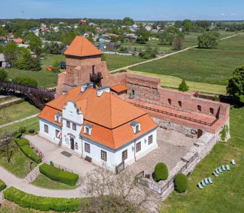 Mazowsze: Sekrety inbsp;legendy mazowieckich dam. Odnbsp;królowej Bony ponbsp;Białą Damę