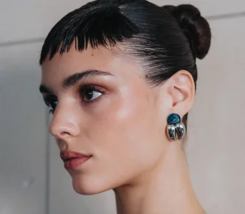Skin fasting pod lupą ekspertki. Czy ograniczenie kosmetyków naprawdę służy skórze?