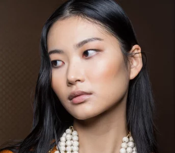 K-beauty inspiruje nowy trend. Czy serum wnbsp;mgiełce stanie się hitem pielęgnacji?